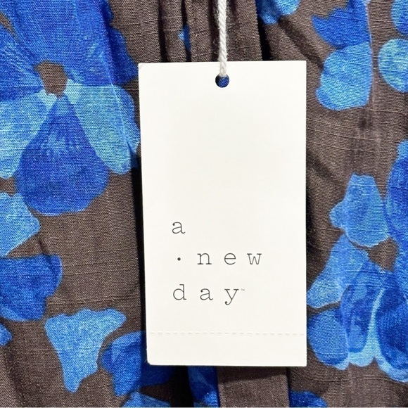 A NEW DAY Women’s Brown Blue Floral Print Long Sleeve Button Front Blouse M - Picture 4 of 7